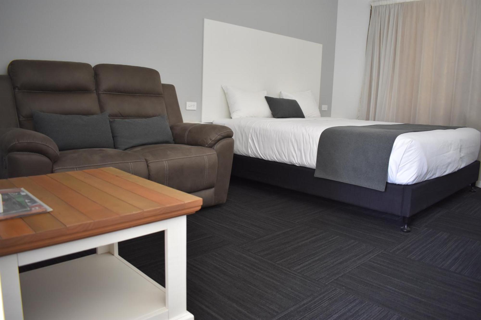 Riviana Motel Deniliquin Exterior foto